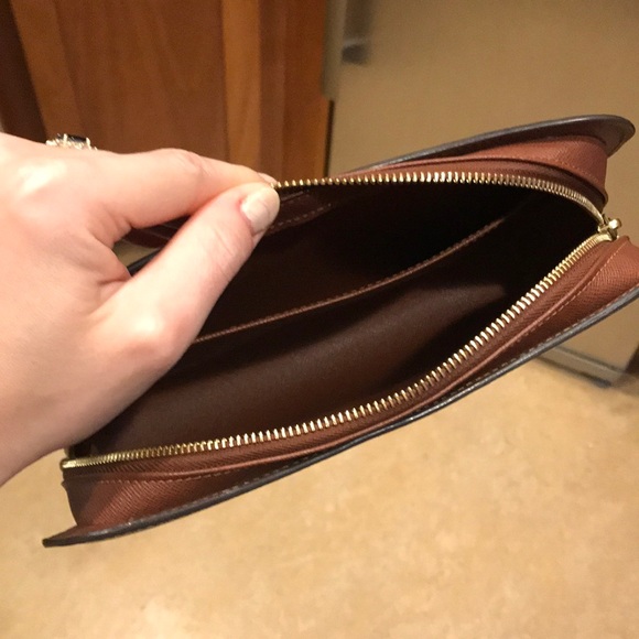 Clutch 🙌🏻 - Picture 5 of 6